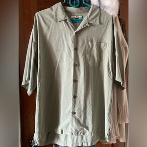 Tommy Bahama 100% Silk Classic Light Sage Green Short Sleeve Button-Up Shirt